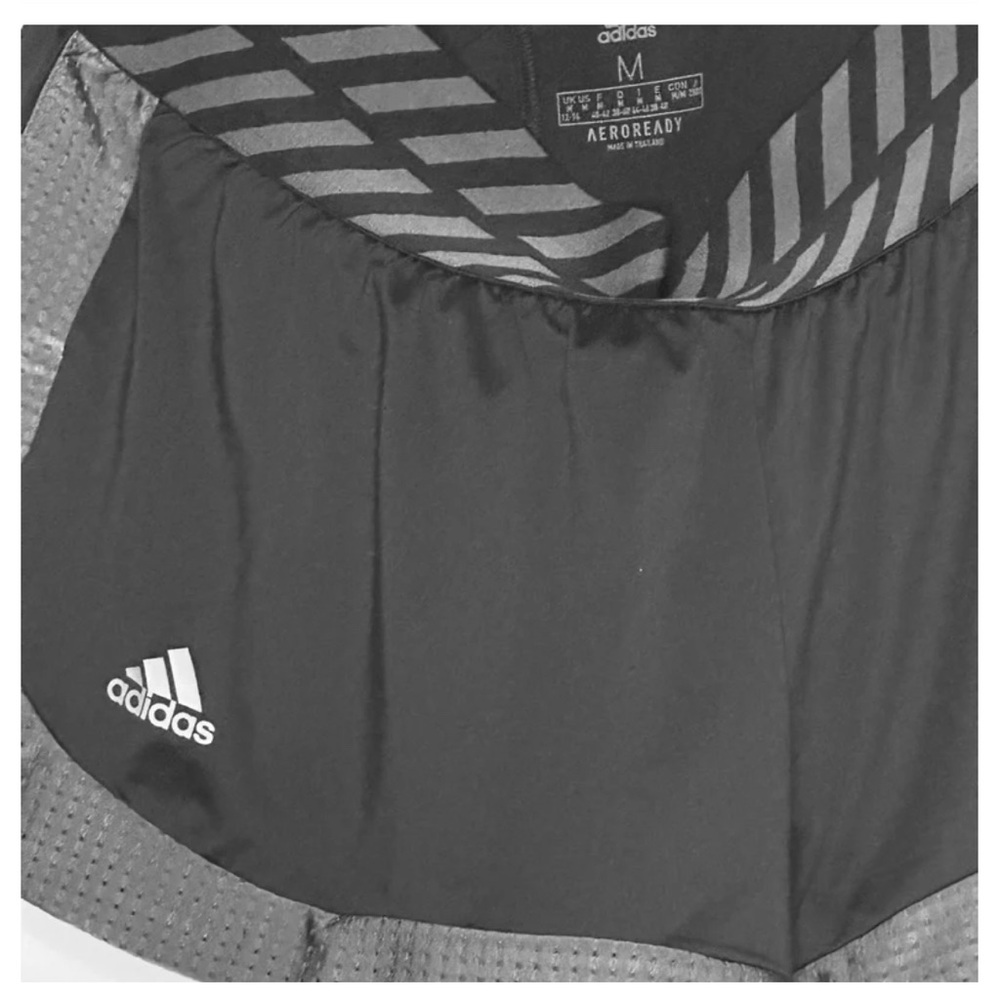 Women’s medium athletic shorts ADIDAS